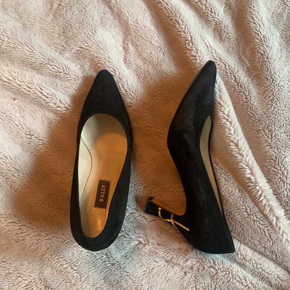 BALLY HEELS velvet black